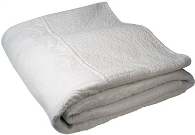 Kitchen & Dining | Soft Furnishings | White Cotton Quilt - Yasha