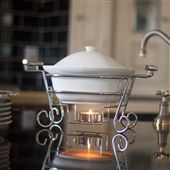 Heated serving dish